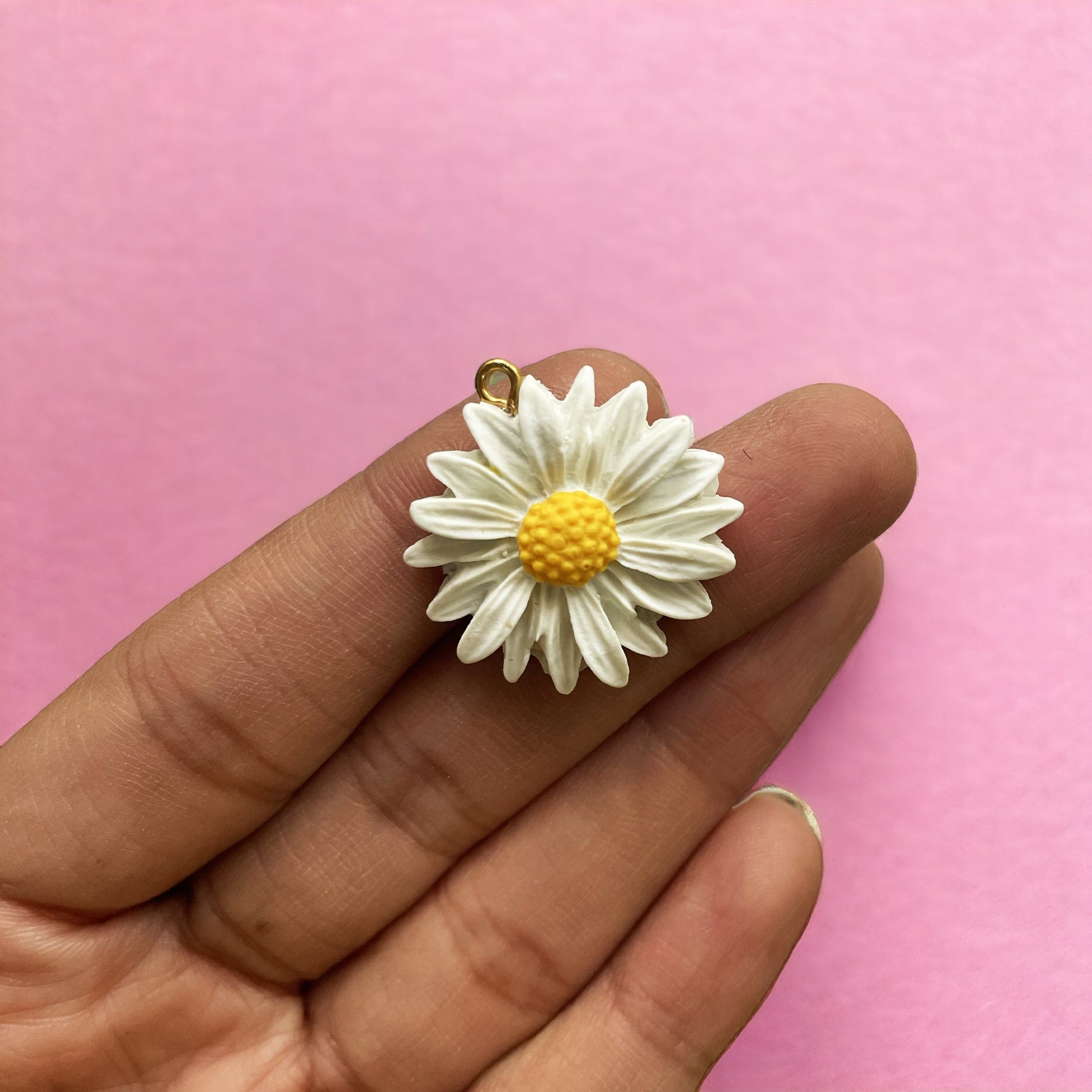 White Daisy Charm - ClartStudios - Polymer clay Jewellery