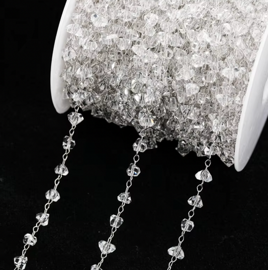 C08 - 1 Meter Triangle Clear crystal Chain for Glasses anti slip chains/ High Quality / Tarnish Resistant