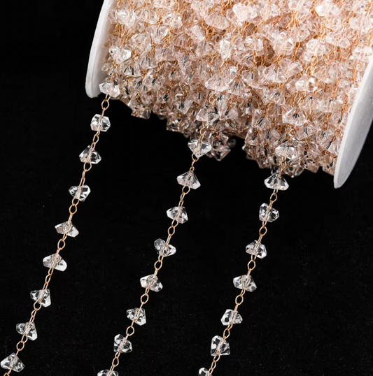 C07 - 1 Meter Triangle Clear crystal Chain for Glasses anti slip chains/ High Quality / Tarnish Resistant